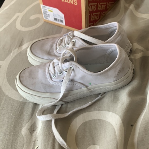 Kids Authenic Vans in True White - Picture 5 of 5